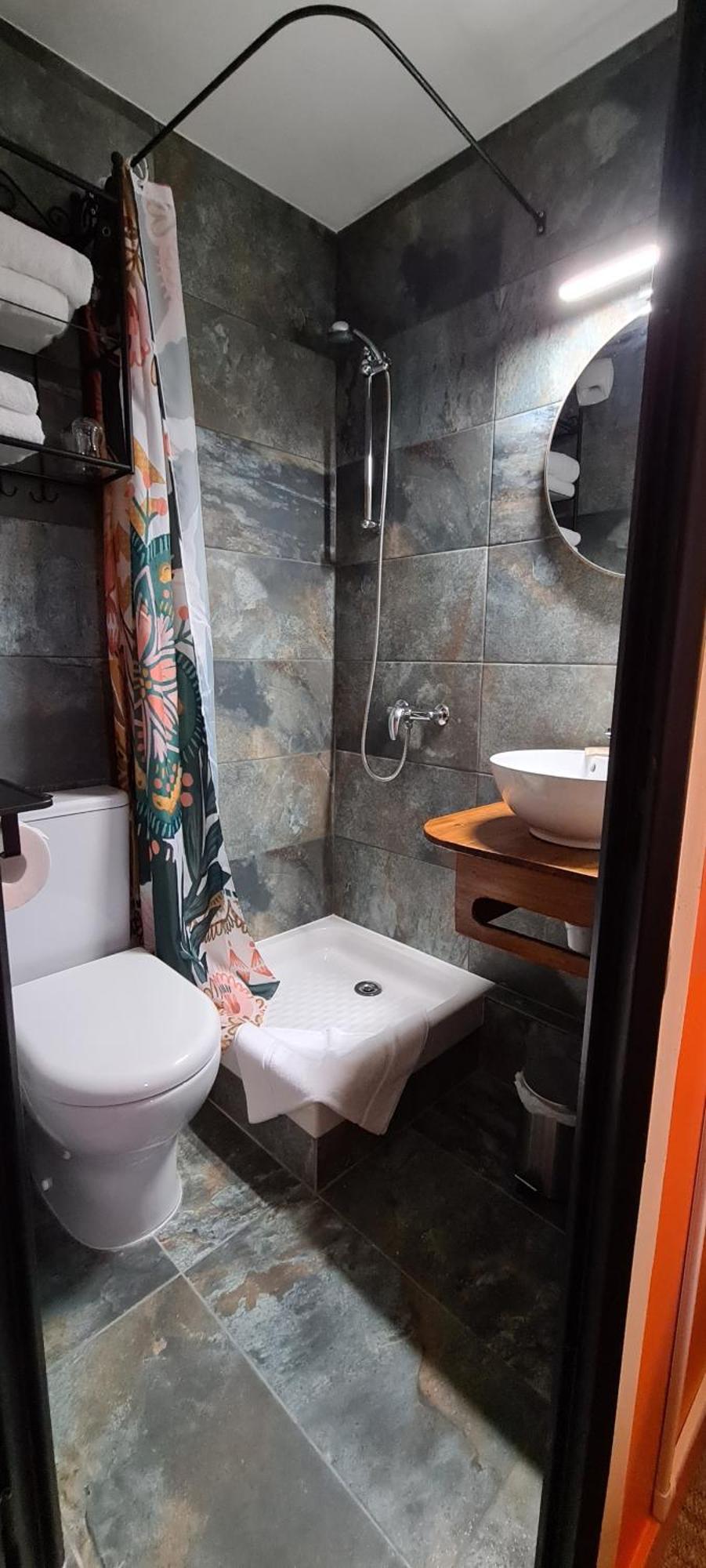 Hotel L'Etoile Aeroport - A61 Καρκασόν Εξωτερικό φωτογραφία