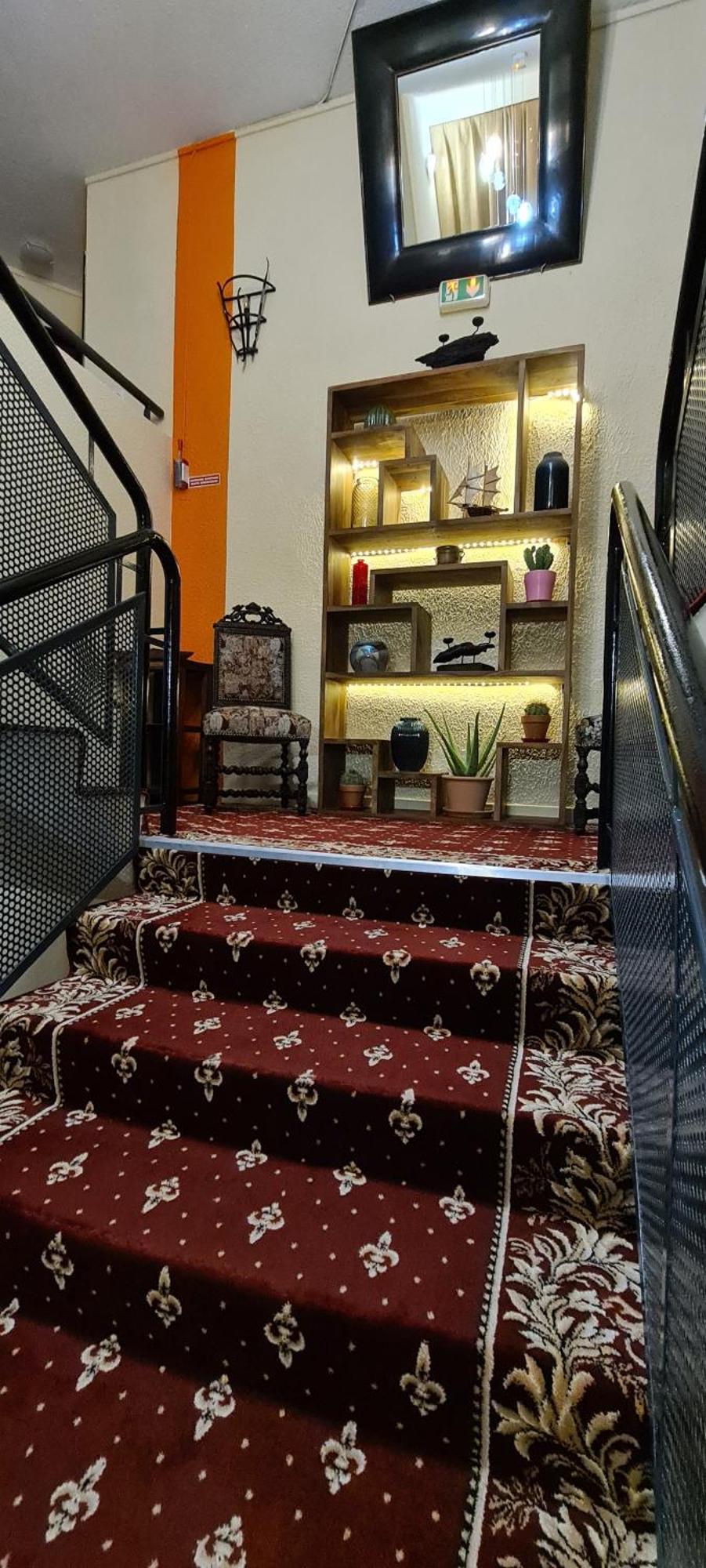 Hotel L'Etoile Aeroport - A61 Καρκασόν Εξωτερικό φωτογραφία