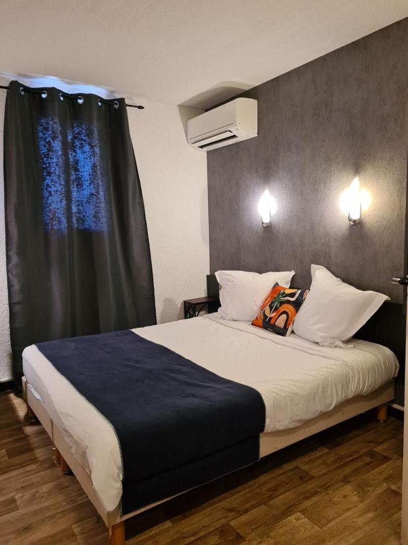 Hotel L'Etoile Aeroport - A61 Καρκασόν Εξωτερικό φωτογραφία