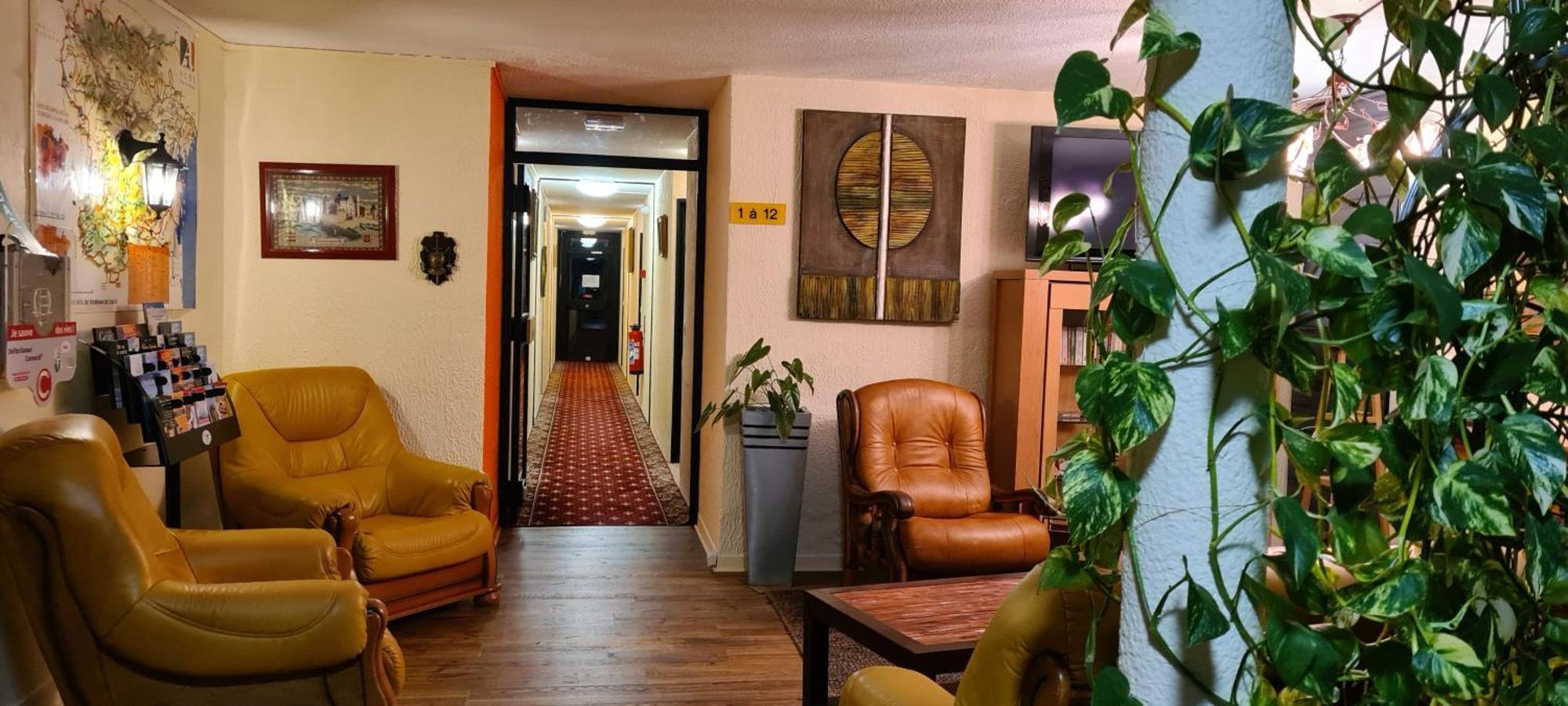 Hotel L'Etoile Aeroport - A61 Καρκασόν Εξωτερικό φωτογραφία