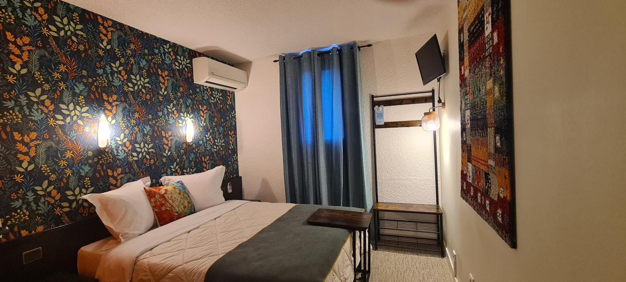 Hotel L'Etoile Aeroport - A61 Καρκασόν Εξωτερικό φωτογραφία